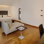 Nh Collection Santo Stefano 4* טורינו
