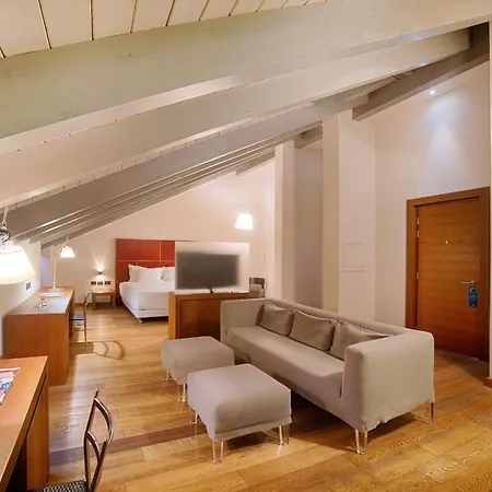 Hotel Nh Collection Santo Stefano