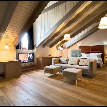 Nh Collection Santo Stefano Турин