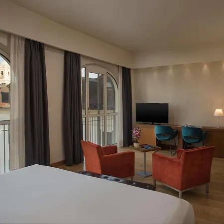 Hotel Nh Collection Santo Stefano 4*