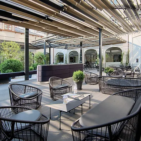 Nh Collection Santo Stefano Otel 4*