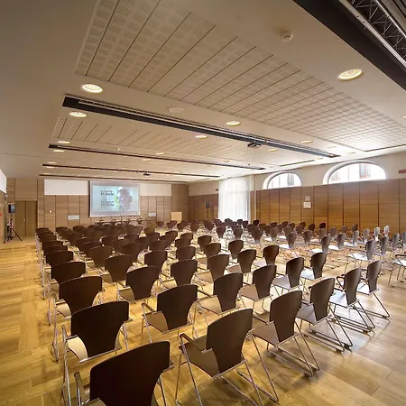 Отель Nh Collection Santo Stefano