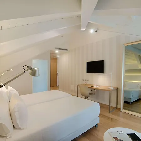Nh Collection Santo Stefano Hotel 4*