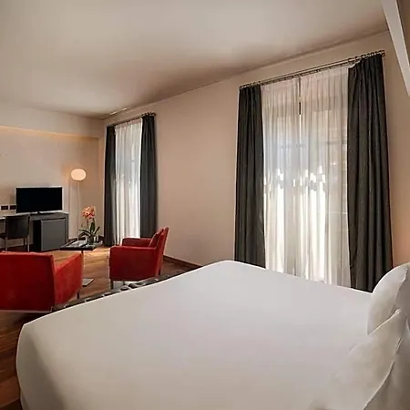 Nh Collection Santo Stefano Hotel 4*
