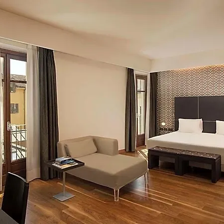 Nh Collection Santo Stefano 4*