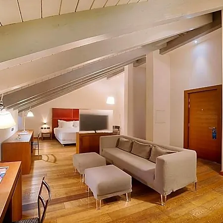 Nh Collection Santo Stefano 4* تورينو
