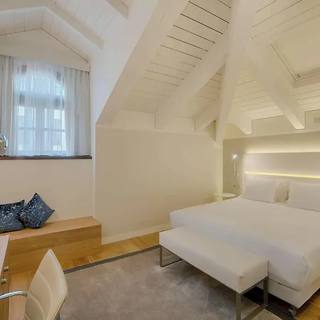 Nh Collection Santo Stefano Otel
