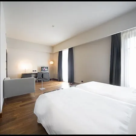 Hotel Nh Collection Santo Stefano 4*