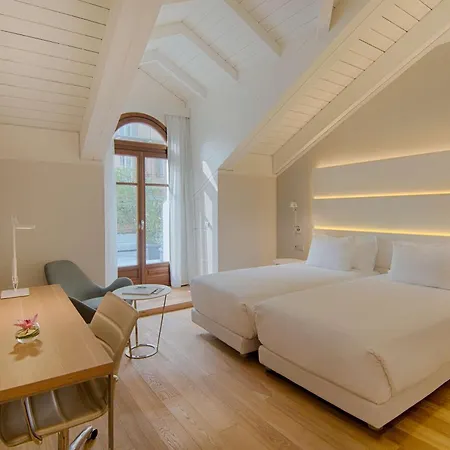 Hotel Nh Collection Santo Stefano 4*